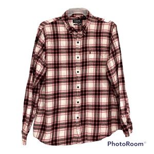 Men’s flannel button down
